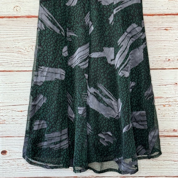 Reiss Loretta Chiffon Flutter Sleeve Dress Green and Black Sz 6 - Picture 11 of 14